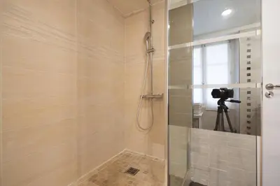 Salle de bains dans l'établissement CIA - Réaumur Étienne Marcel 8P