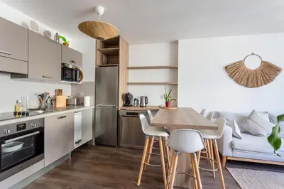 Cuisine ou kitchenette dans l'établissement Saint-Ouen - Simone Veil 1bdr by B'Your Home