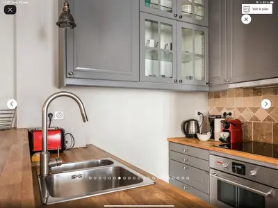 Cuisine ou kitchenette dans l'établissement BROUILLY 17 avenue de la Bourdonnais 4 eme