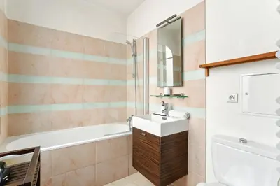 Salle de bains dans l'établissement Chic and comfortable studio near Paris