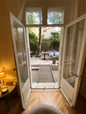 Jardin de l'établissement Magnifique appartement avec terrasse à côté de la Tour Eiffel