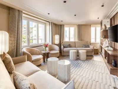 Coin salon dans l'établissement Merveil - Signature Suite - Eiffel Tower terrace