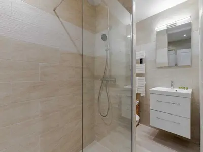Salle de bains dans l'établissement Modern apartment -1BR-4P- Saint-Germain-des-Prés