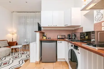 Cuisine ou kitchenette dans l'établissement Cœur de Voltaire - Appartement Cosy&Design
