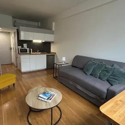 Superbe Studio Avec Mezzanine au centre de Paris