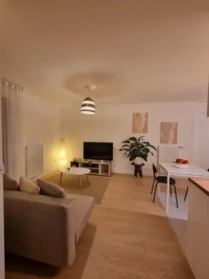 Télévision ou salle de divertissement dans l'établissement 2 room apartment near PARIS and Metro line 4