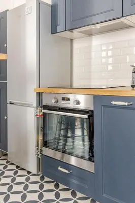 Cuisine ou kitchenette dans l'établissement 40sqm flat near Eiffel Tower