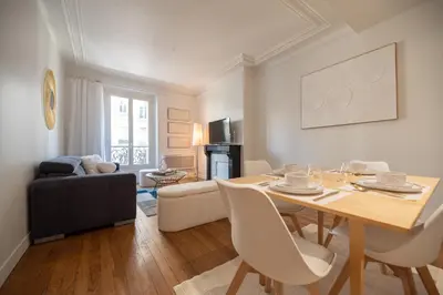 Télévision ou salle de divertissement dans l'établissement CIA - Bastille, rue de la Roquette