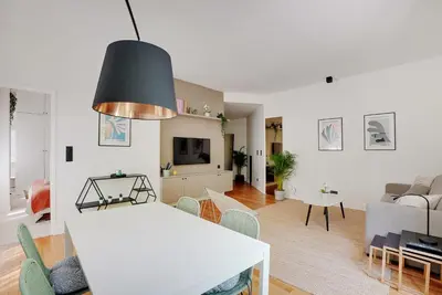 Télévision ou salle de divertissement dans l'établissement Suite Double Ranelagh