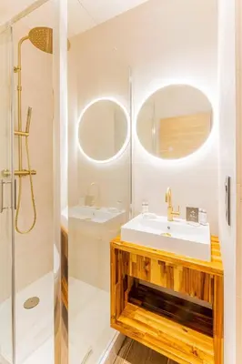 Salle de bains dans l'établissement Amazing apartment - 2BR 6P - Gare du Nord