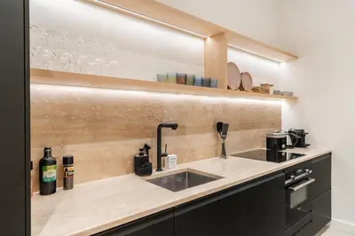 Cuisine ou kitchenette dans l'établissement Luxury apartment of 140 sqm
