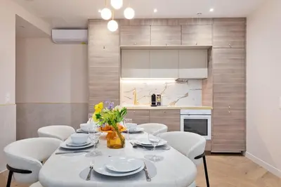 Cuisine ou kitchenette dans l'établissement Sophie Stay Montorgeuil -2BR 6P Wi-Fi