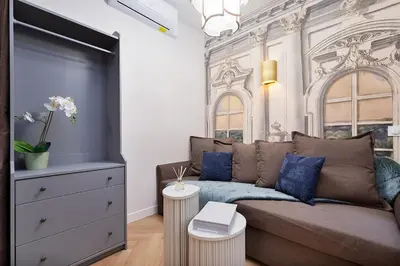 Coin salon dans l'établissement Sophie Stay Montorgeuil -2BR 6P Wi-Fi