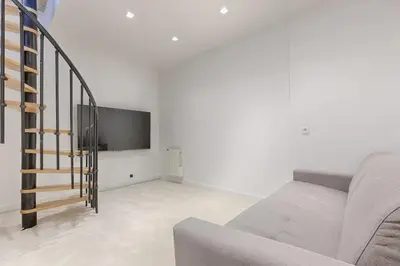 Télévision ou salle de divertissement dans l'établissement Montparnasse - Modern & renovated 3BD for 8 guests