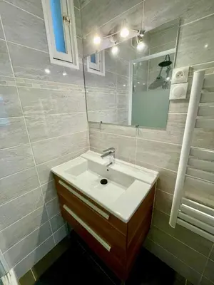 Salle de bains dans l'établissement Appartement Maridor Porte de Versailles Paris