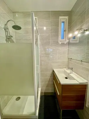 Salle de bains dans l'établissement Appartement Maridor Porte de Versailles Paris