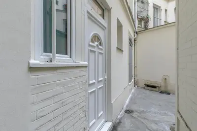 Plan de l'établissement MBA - Courcelles - Splendide Appartement