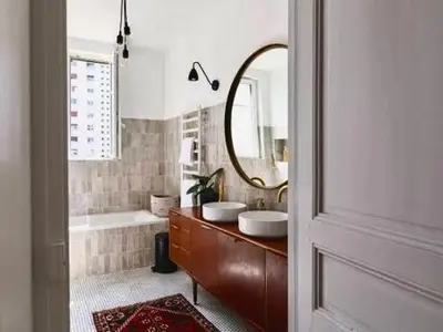 Salle de bains dans l'établissement Champs-Elysées & George V