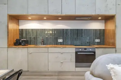 Cuisine ou kitchenette dans l'établissement Show Time