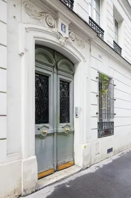 Façade ou entrée de l'établissement Saint-Germain-des-Prés 60m2