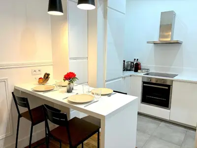Cuisine ou kitchenette dans l'établissement L'appartement Moliteuil