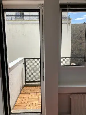Balcon ou terrasse dans l'établissement パリ16区 改装したばかりのアパルトマン クーラー付