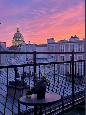 Balcon ou terrasse dans l'établissement Beautiful apartment terrace Invalides and fireplace