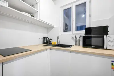 Cuisine ou kitchenette dans l'établissement L'Atelier Secret - Batignolles - Métro - Paris 17