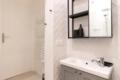 Salle de bains dans l'établissement Cozy Apartment in heart of Montmartre