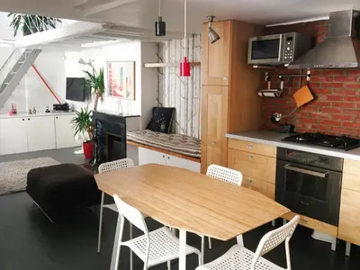 Cuisine ou kitchenette dans l'établissement Charming 2-bedroom duplex Bastille