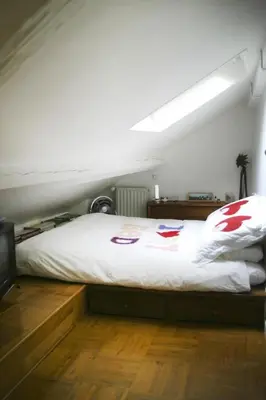 Un ou plusieurs lits dans un hébergement de l'établissement Charming 2-bedroom duplex Bastille