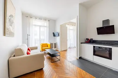 Cuisine ou kitchenette dans l'établissement 4P apartment #Jardin Luxembourg#Montparnasse#Paris 6