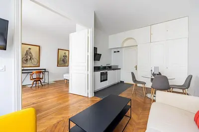 Cuisine ou kitchenette dans l'établissement 4P apartment #Jardin Luxembourg#Montparnasse#Paris 6