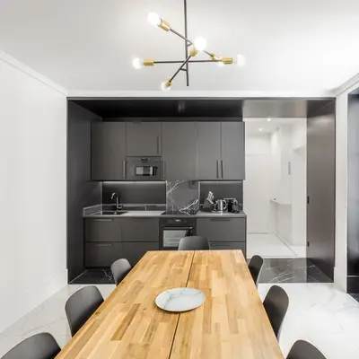 Cuisine ou kitchenette dans l'établissement The black Swan
