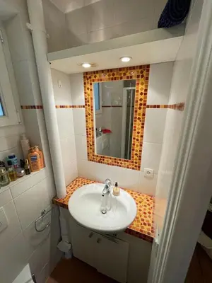 Salle de bains dans l'établissement Charming and bright flat in a very convenient area