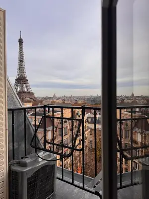 Balcon ou terrasse dans l'établissement Studio Eiffel Tower view