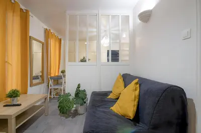 Plan de l'établissement Splendid Studio Apartment Quartier Les Marais Free Netflix