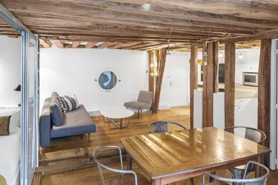 Coin salon dans l'établissement Petit Chalet