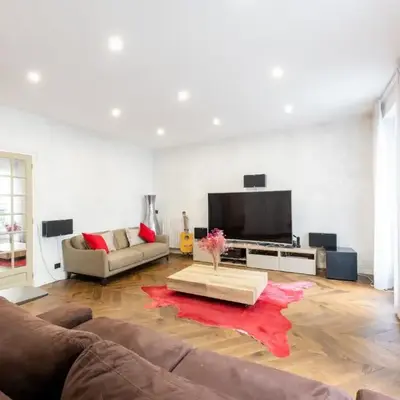 PARIS PASSY Spacieux 2 Chambres Balcon
