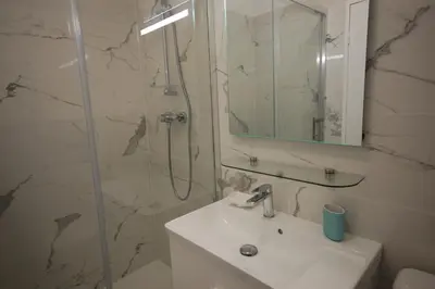 Salle de bains dans l'établissement Studio Paris near Invalides Unesco Eiffel Tower Montparnasse