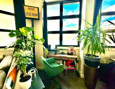 Coin salon dans l'établissement Perfect Home to discover Paris in Peace with Love