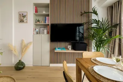 Télévision ou salle de divertissement dans l'établissement Sereners - Opera