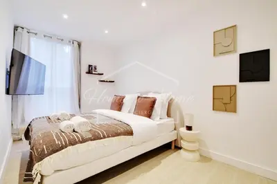 Un ou plusieurs lits dans un hébergement de l'établissement Luxury Stay & Spacious