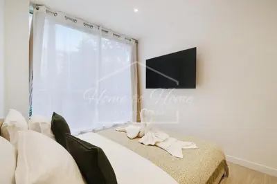 Un ou plusieurs lits dans un hébergement de l'établissement Luxury Stay & Spacious