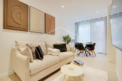 Coin salon dans l'établissement Luxury Stay & Spacious