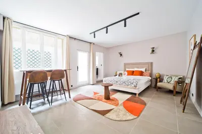 Un ou plusieurs lits dans un hébergement de l'établissement Studio moderne au cœur du 7ᵉ, proche Tour Eiffel