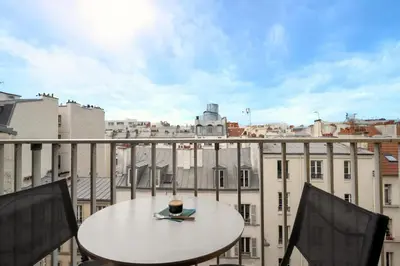Balcon ou terrasse dans l'établissement Studio with balcony - Paris 17e