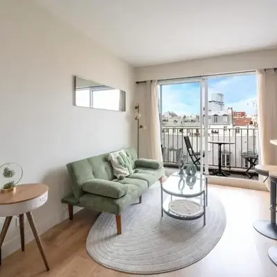 Studio with balcony - Paris 17e