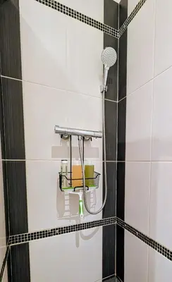 Salle de bains dans l'établissement Charmant 2 pièces calme proche Paris