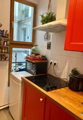 Cuisine ou kitchenette dans l'établissement Cozy Studio Paris Montmartre